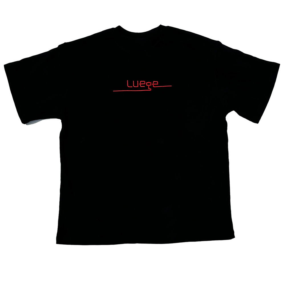 Luege | Black Tee