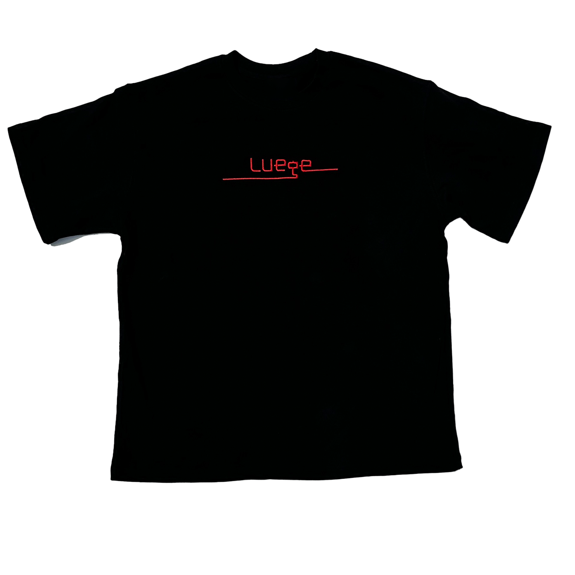 Luege | Black Tee